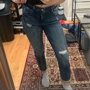 JUST FAB. SLIGHT BOYFRIEND DARK JEANS. SIZE SMAL.